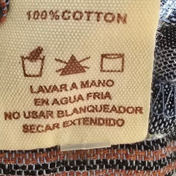 Hem & Thread Blouse - Picture 6 of 6